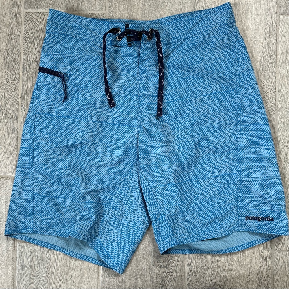 Patagonia Board Shorts Men’s Size 30 NWOT